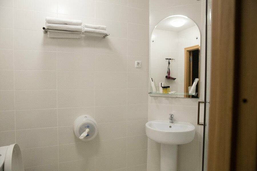 Фотографии номера Комфорт+ в Гостинице Лайнер Комарово